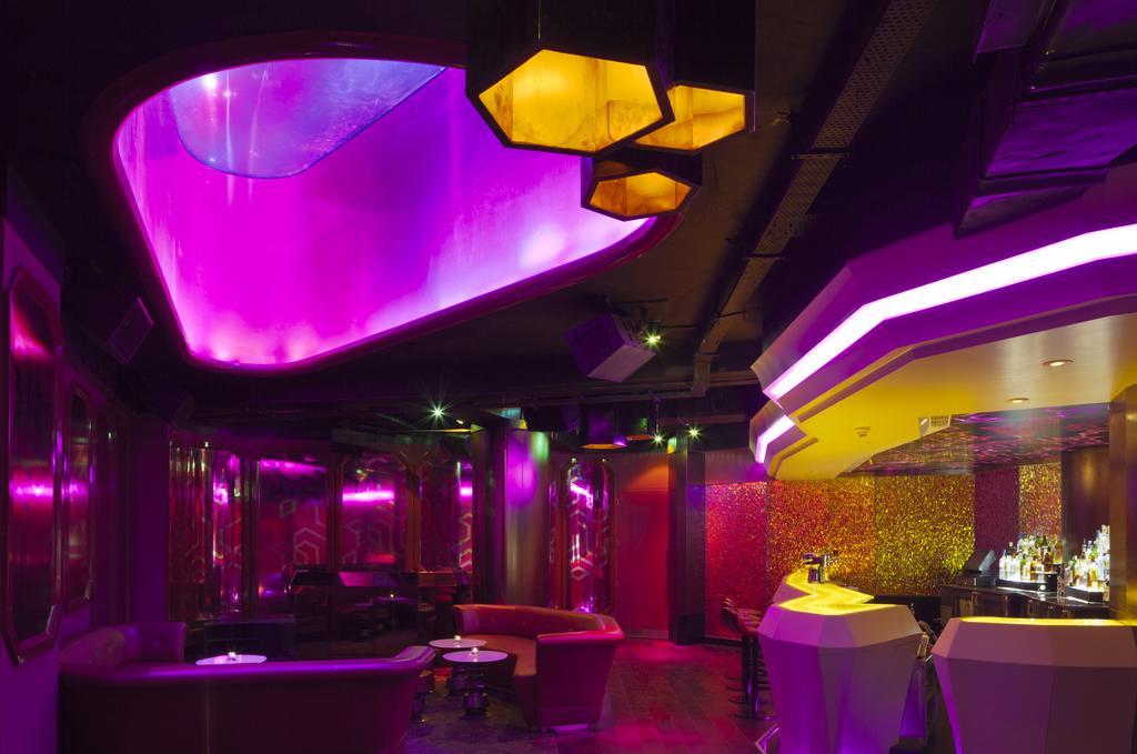 The Park Hyderabad, Banjara Hills Near Hussain Sagar Lake Exterior foto The interior of the nightclub