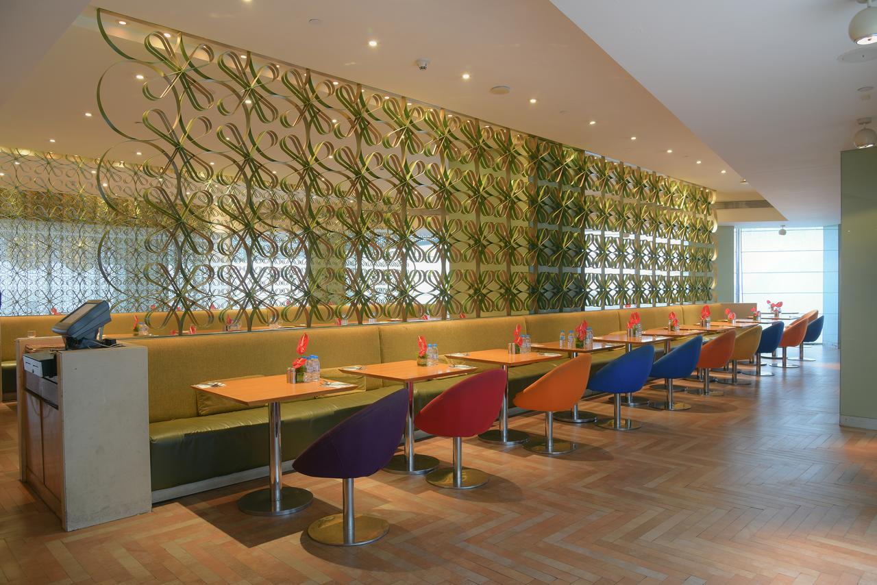 The Park Hyderabad, Banjara Hills Near Hussain Sagar Lake Exterior foto Interior of the restaurant